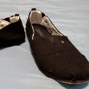 Slip on shoes